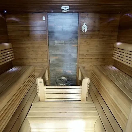 Aurinko Saaga 3 Сasa de vacaciones Ukkohalla